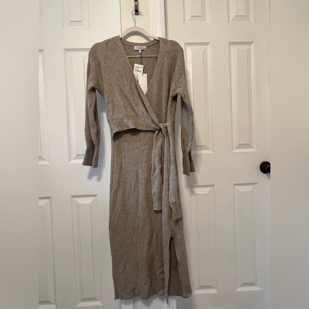 WAYF Oatmeal Ribbed Sweater Dress – Long Sleeve V-Neck Knit, Size L